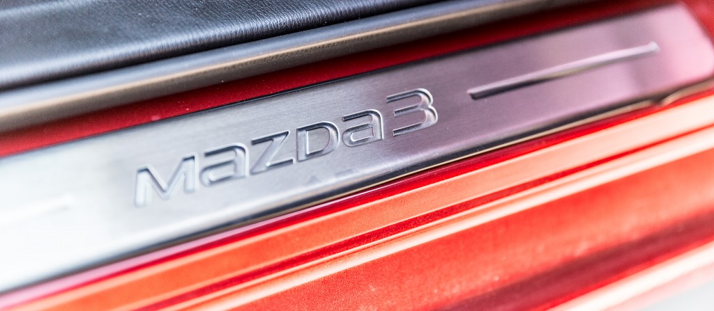 Tür-Einstiegsleiste: Mazda3