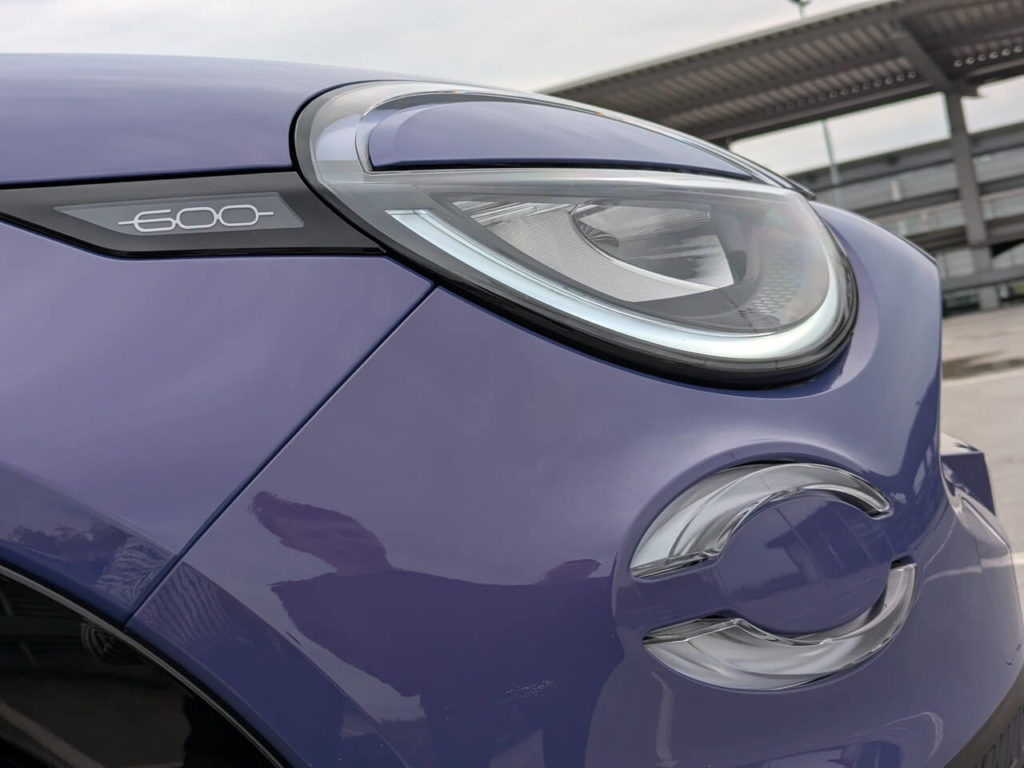 Lichtdesign 600e mit LED-Scheinwerfer