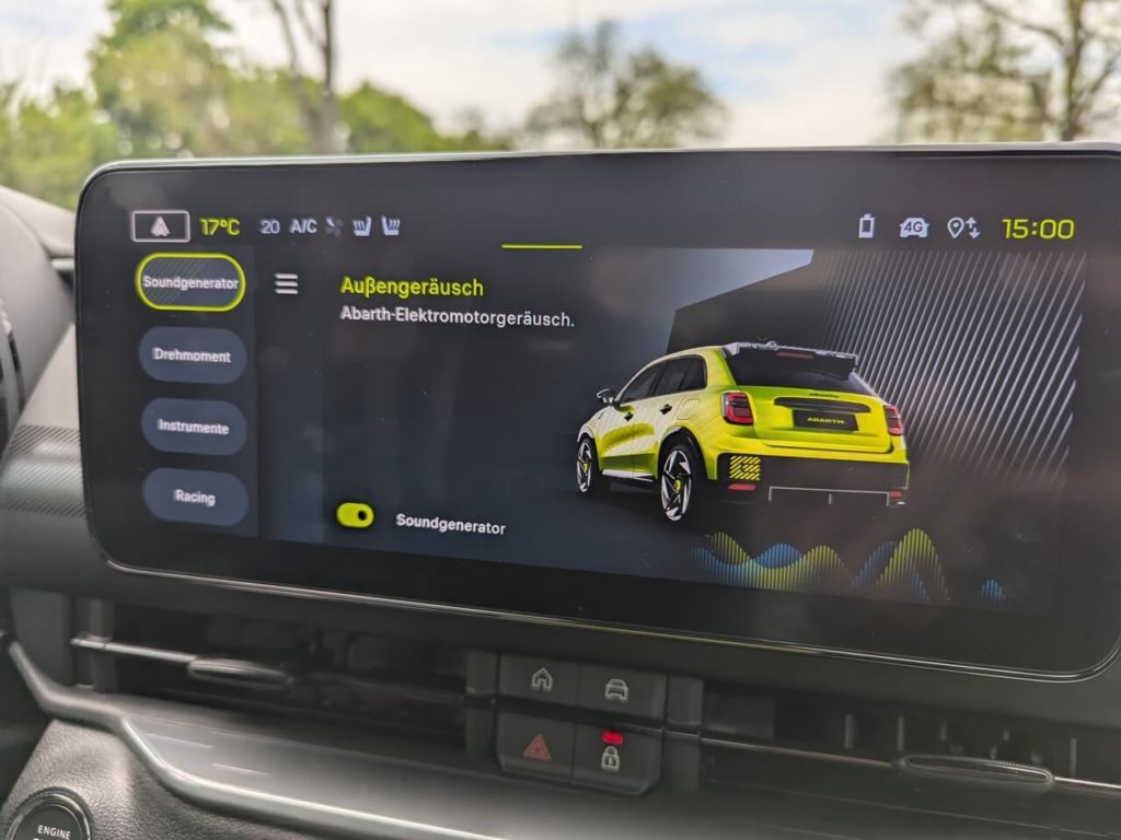 Soundgenerator im Elektroauto: Aktivierbar über Menü im Abarth 600e