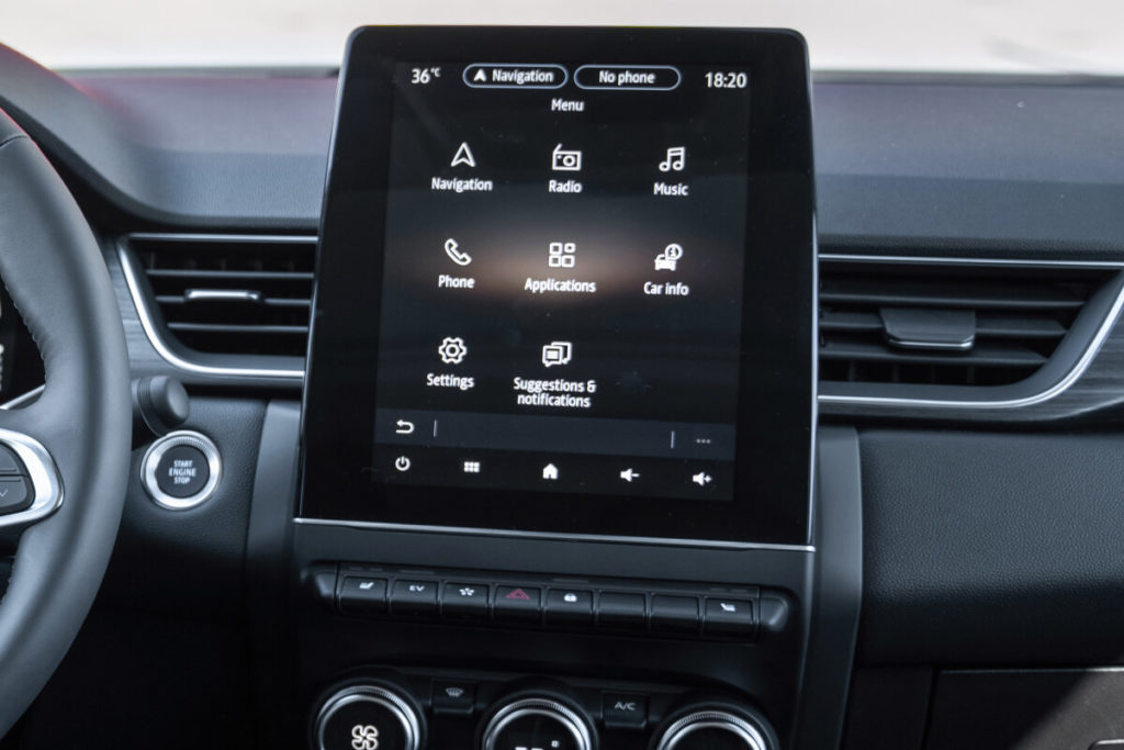 Navi 10,25 Zoll Touchscreen mit Wireless Android Auto und Wireless Apple CarPlay