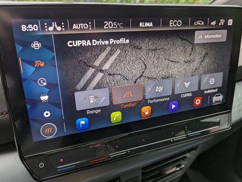 Fahrprofile mit CUPRA-Modus lässt sich über den Touchscreen einstellen