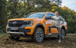 Ford Ranger Plug-in-Hybrid in Cyber Orange Metallic (PN4JF) im Test. Fahrbericht zum Pick-up mit PHEV-Antrieb von Automobil-Journalist Daniel Przygoda