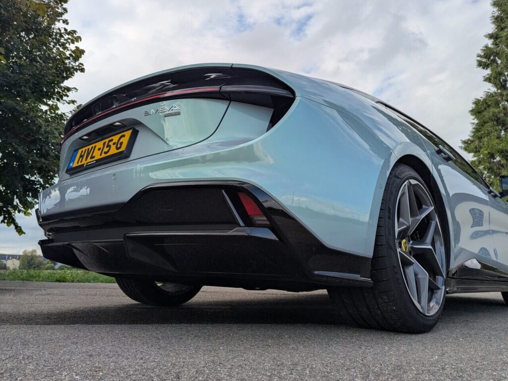 Aerodynamik: Glatter Unterboden mit Heckdiffusor