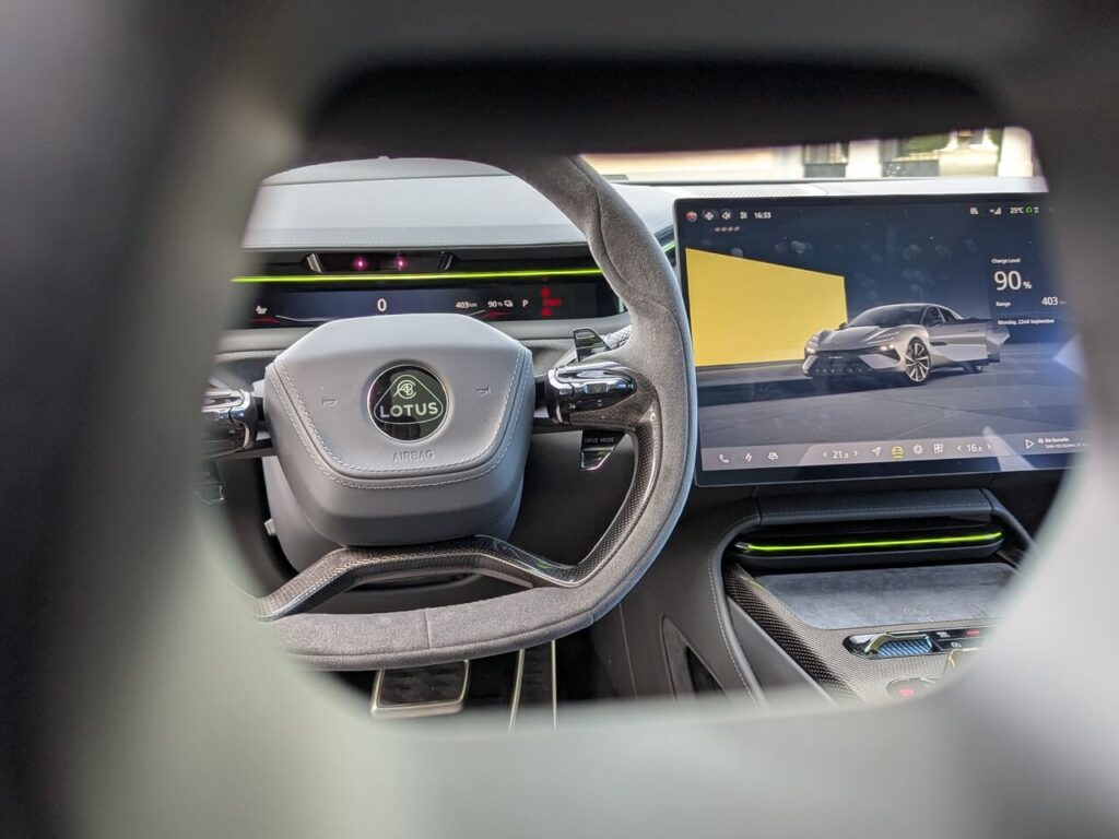 Infotainmentsystem mit 15 Zoll großem Touchscreen