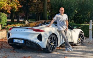 Mittelmotor-Sportwagen Lotus Emira Turbo SE - mit 4-Zylinder Turbomotor mit 406 PS von AMG. Fahrbericht von Autojournalist Daniel Przygoda.