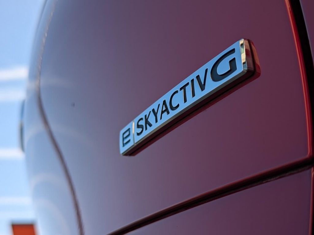 e-Skyactic G 140 - 140-PS-starker Benzinantrieb mit 2,5 Liter Hubraum im Test.