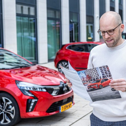 Der neue Colt mit Auto-Journalist Daniel Przygoda (3ve-Blog.de), Foto: Stefan Anker