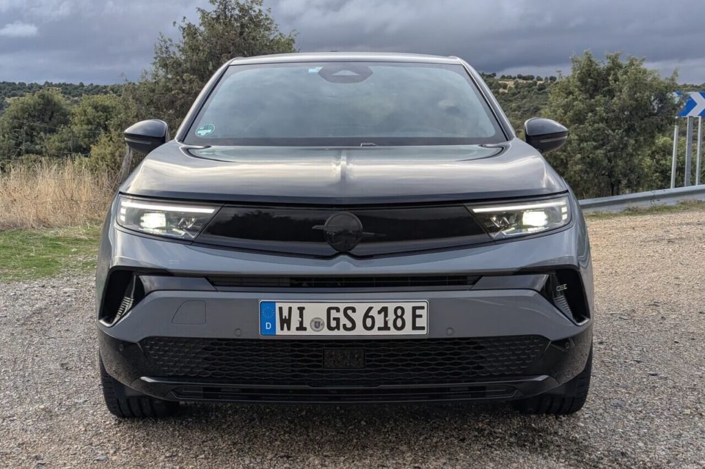 Matrix-LED-Scheinwerfer sind beim GSE Serienmäßig