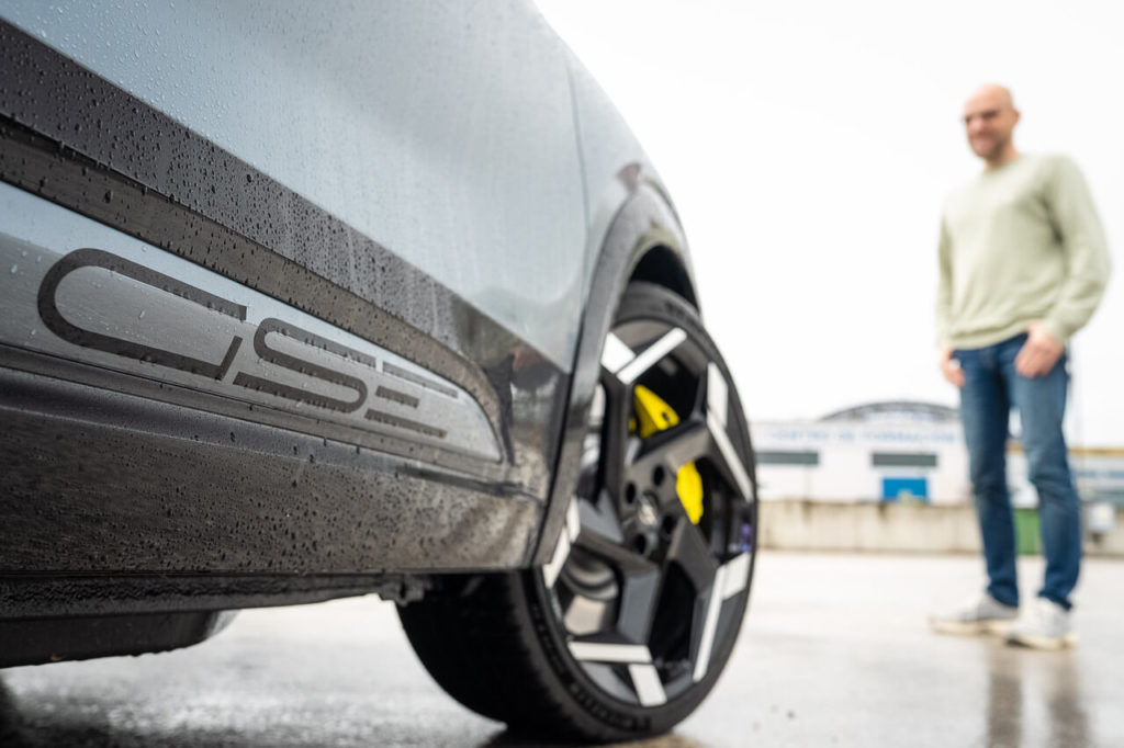 Seitenschweller mit GSE-Schriftzug (Foto: Dani Heyne)