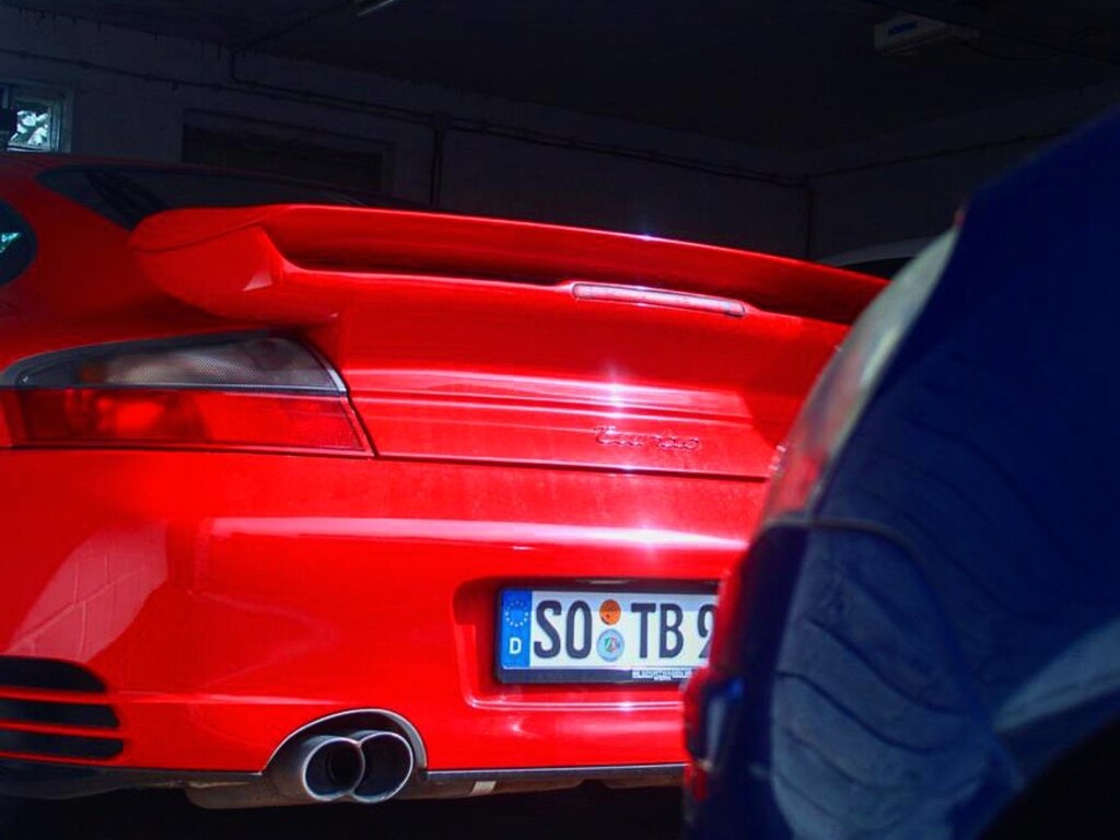 Porsche 996 Turbo in die Garage