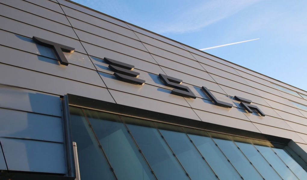 Tesla eröffnet Standort in Dortmund