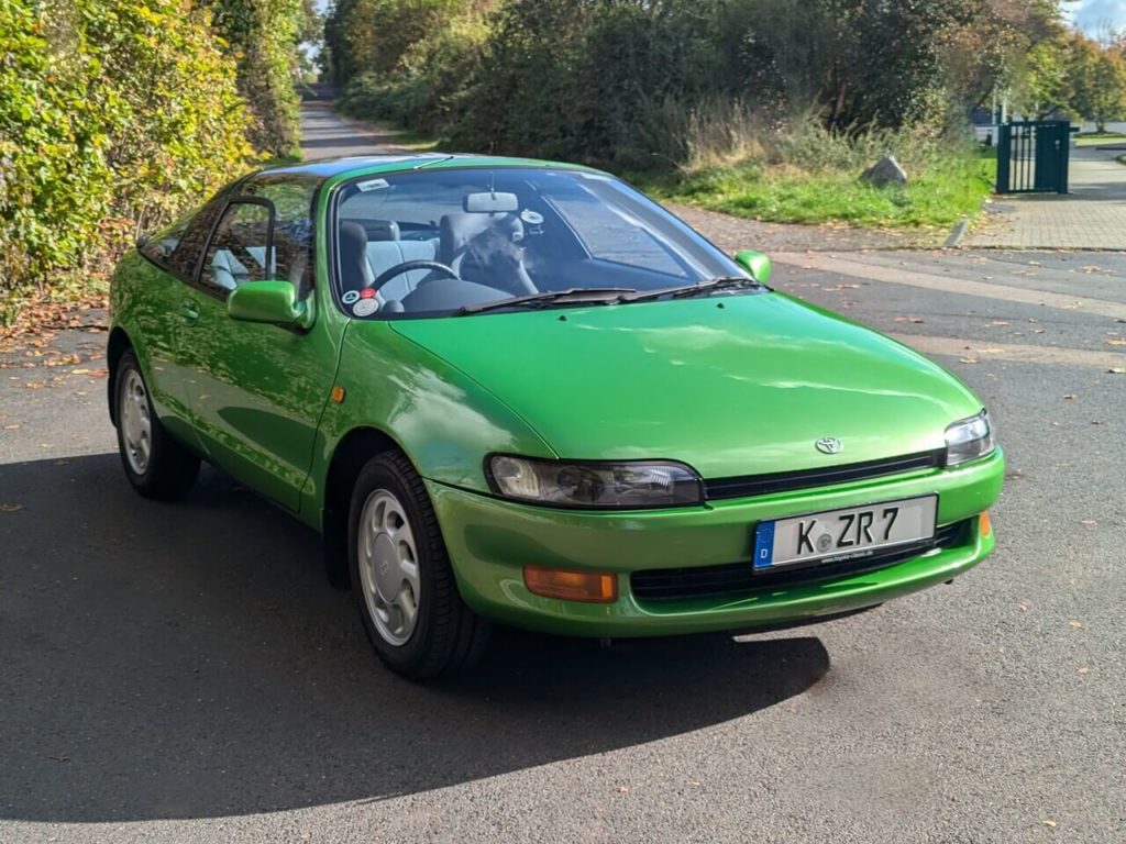 Toyota Sera, EXY10 (1990) mit grüner Außenlackierung