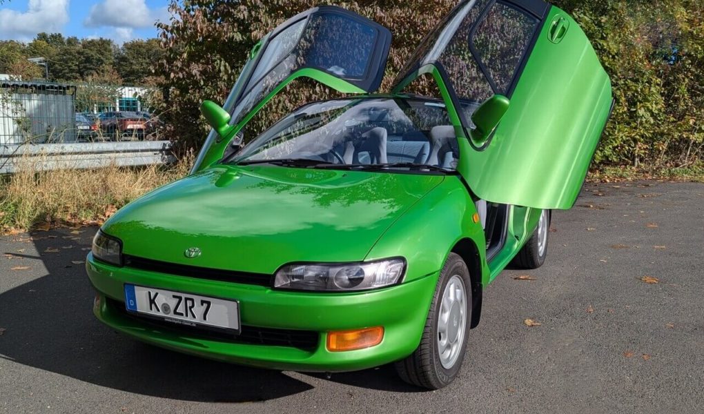 Toyota Sera (1990) Flügeltürer