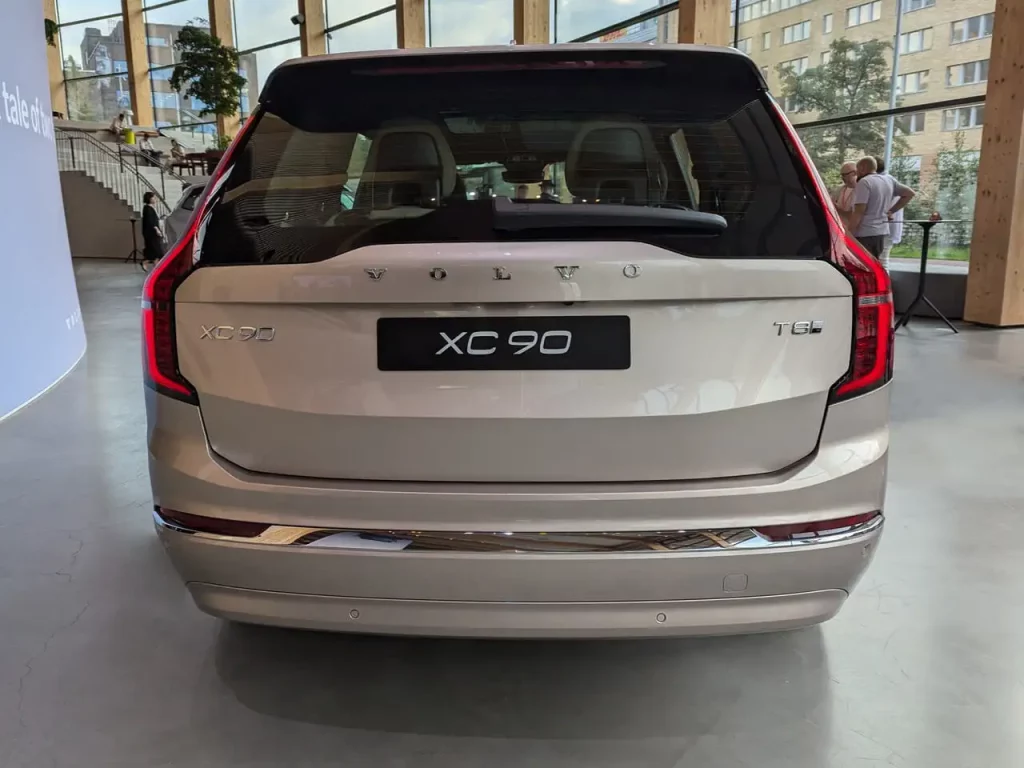 Heckklappe: XC90 in der Lackierung Bright Dusk Metallic