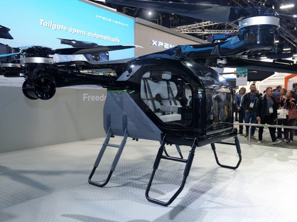 AeroHT Flugauto mit integriertem eVTOL-Flugmodul