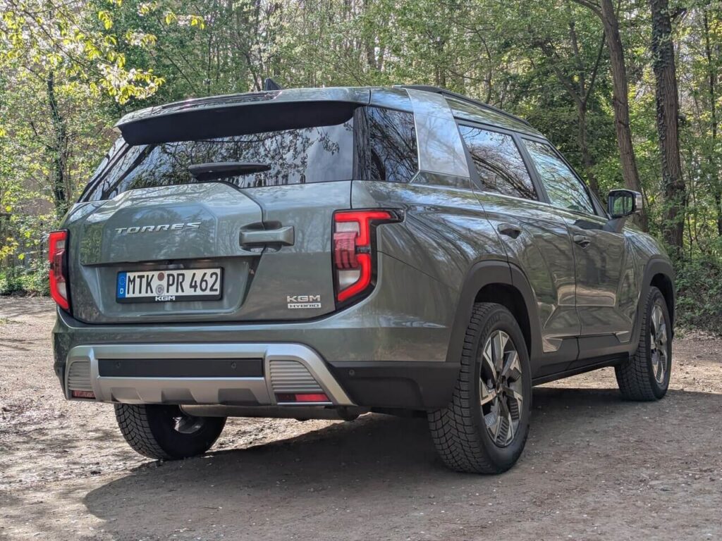 Kaufberatung zum KGM Torres mit 150 kW (204 PS). Günstiger SUV im Test.