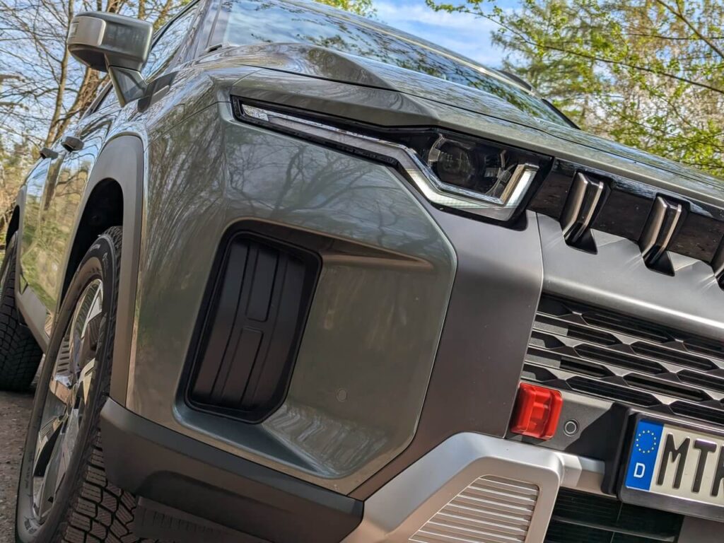 schmale LED-Scheinwerfer