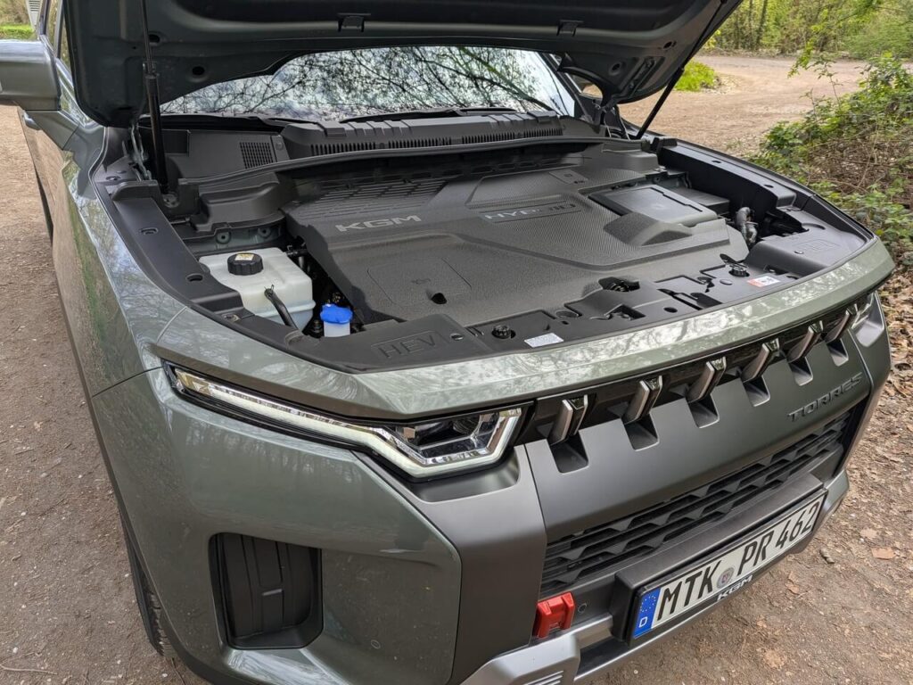 KGM Torres 1.5 GDI-T Hybrid mit 150 kW (204 PS)