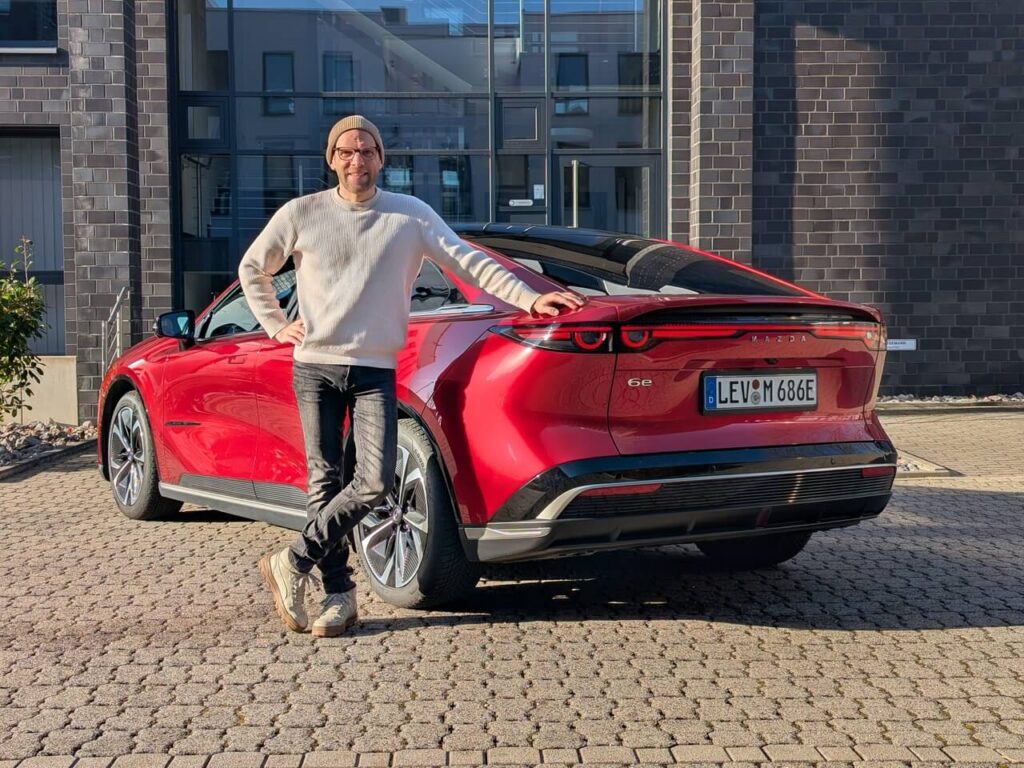 Elektro-Limousine mit 479 km Reichweite: Mazda 6e EV Takumi Plus im Fahrbericht. Erfahrungen von Daniel Przygoda.