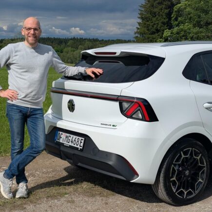 Fahrbericht zum MG4 EV Urban (2026): Günstiges Elektroauto im Test. Erfahrungen von Daniel Przygoda.