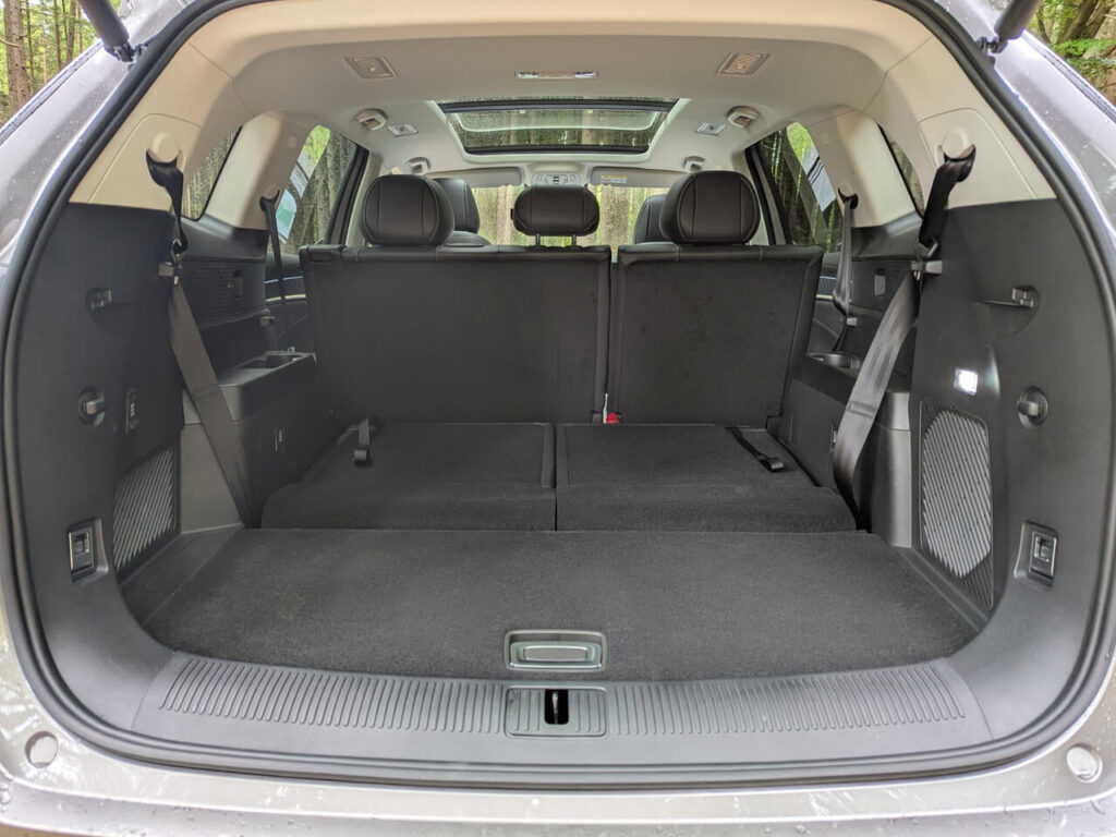 Kofferraumvolumen im MGS9 PHEV 1.026 Liter (3. Sitzreihe umgelegt) bis zu 2.093 Liter bei komplett umgelegten Rücksitzbänken.