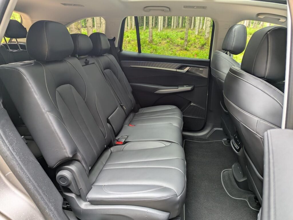 Rücksitzbank mit 2x Isofix-Halterungen in der zweiten Sitzriehe beim MGS) PHEV.