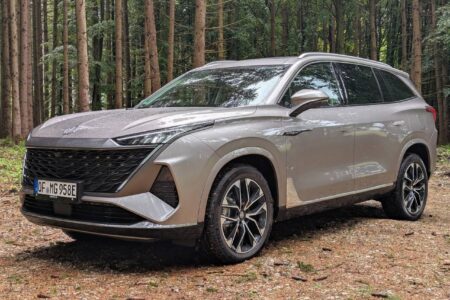 Preise beim MG S9 PHEV - je nach Ausstattung - zwischen 45.000 und 49.000 Euro.