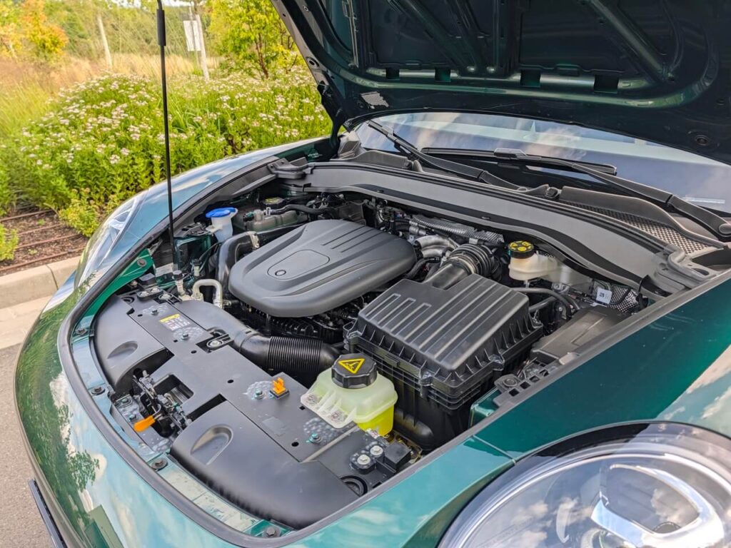 GMW Ora 5 HEV mit 164 kW (223 PS) Systemleistung und einem Durchschnittsverbrauch von 5,1 Litern/100 km.