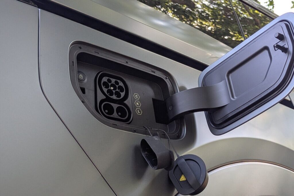 800 Volt- Technik im Xpeng X9 mit kurzen Ladezeiten