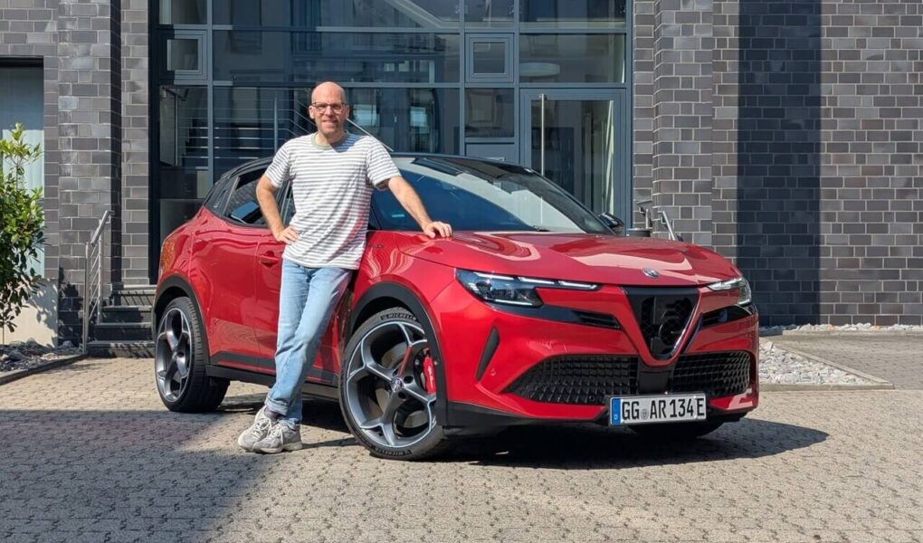 Alfa Romeo Junior Elettrica 280 Veloce (2026) im Test: Sportliches Performance-Modell mit Elektroantrieb im Fahrbericht von Daniel Przygoda.