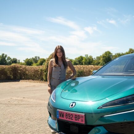 Autojournalistin Giolina Marie Güttler von giolinalovescars testet Premium Shooting-Brake von BYD. Persönliche Erfahrung im Fahrbericht.