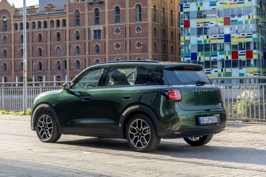 B03X in der Sonderlackierung "Seaweed Green" (650 Euro Aufpreis).