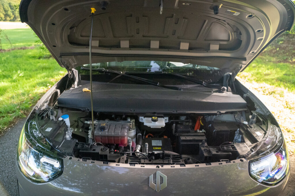 Technische Daten: Elektromotor mit 145 kW/197 PS und Frontantrieb beim Leapmotor B03X