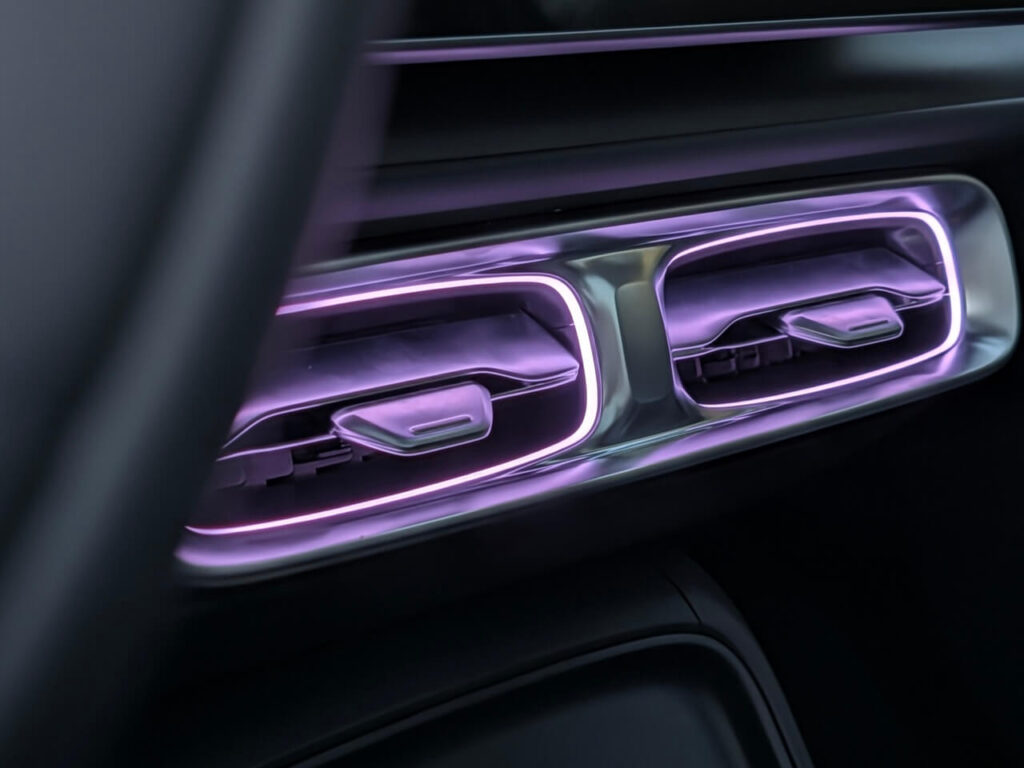 Ambientebeleuchtung beim Leapmotor B10 Design.