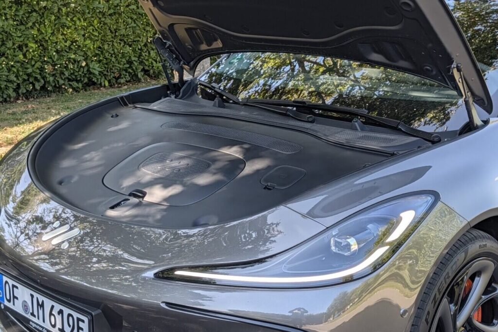 Fronthaube mit extra Stauraum: Der MG IM5 verfügt über einen 18 Liter großen Frunk.
