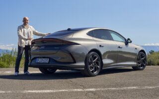 Daniel Przygoda testet den den MG IM5 Premium AWD mit 800-Volt-Technik