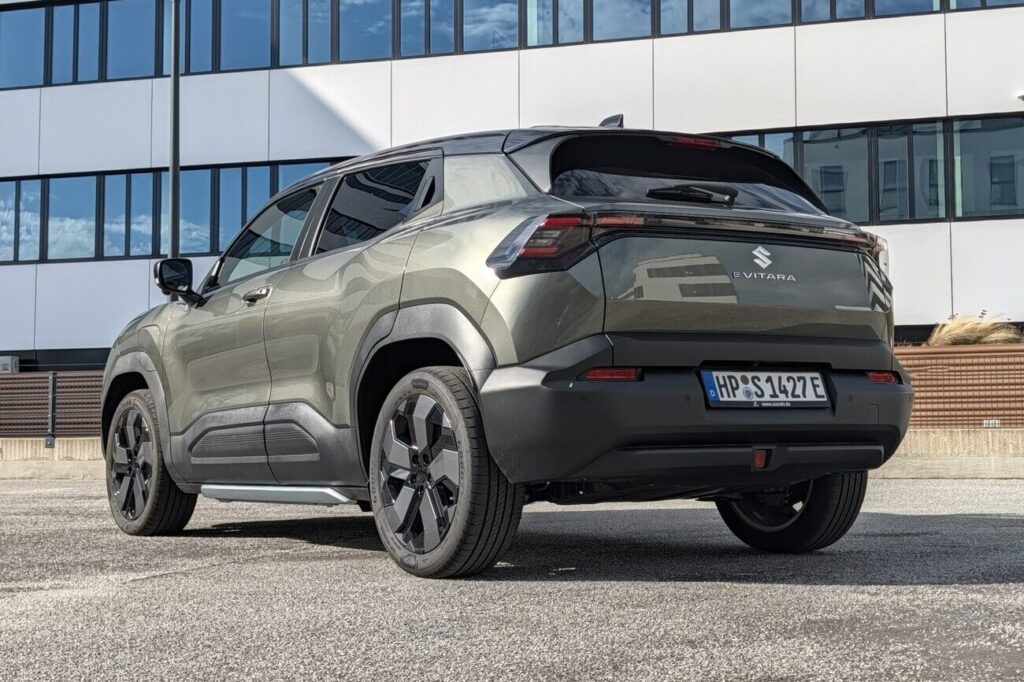 Kompakter Elektro-SUV im Test: Suzuki e Vitara Comfort+ mit bis zu 426 km Reichweite.